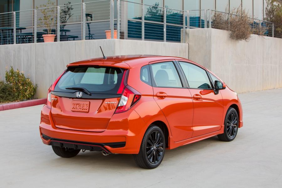  Honda Fit Sport 2017 года  (NA) (фото 22 из 71)
